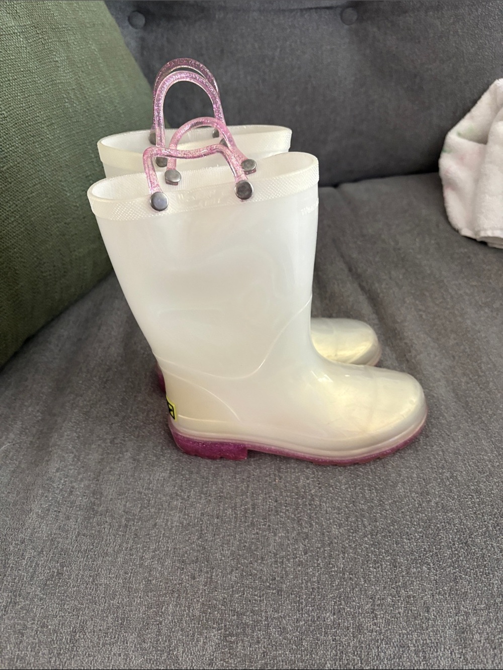 Western Chief Kids Pearl White Rain Boots with Pink Glitter Handles - Picture 3 of 5
